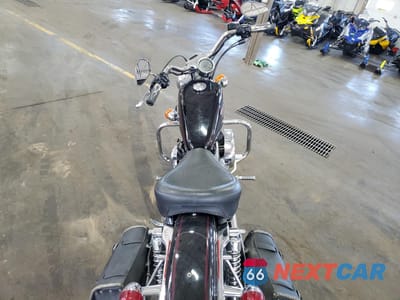 Zdjęcie 6 z 10 samochodu: 2001 HARLEY-DAVIDSON XL1200 C VIN:1HD1CGP1X1K130763 - miniatura