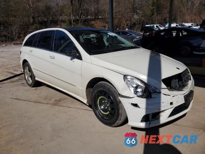 Czwarte zdjęcie samochodu z boku: 2010 MERCEDES-BENZ R 350 4MATIC VIN:4JGCB6FE5AA107212 - miniatura
