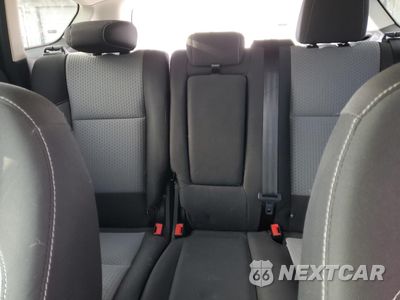 Zdjęcie 10 z 13 samochodu: 2019 FORD ESCAPE SE VIN:1FMCU0GD8KUC23629 - miniatura