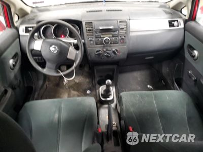 Zdjęcie 8 z 14 samochodu: 2011 NISSAN VERSA S VIN:3N1BC1CP6BL361806 - miniatura
