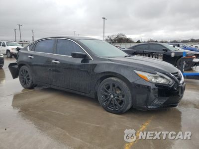 Czwarte zdjęcie samochodu z boku: 2017 NISSAN ALTIMA 2.5 VIN:1N4AL3AP5HC267269 - miniatura