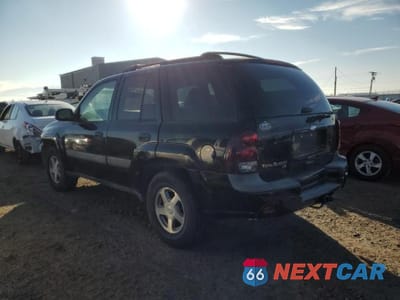 Drugie zdjęcie samochodu z przodu: 2005 CHEVROLET TRAILBLAZER LS VIN:1GNDT13SX52233768 - miniatura