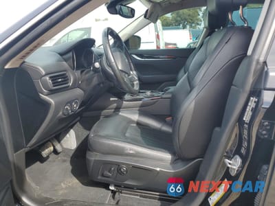 Zdjęcie 7 z 14 samochodu: 2017 MASERATI LEVANTE VIN:ZN661XUA4HX256596 - miniatura