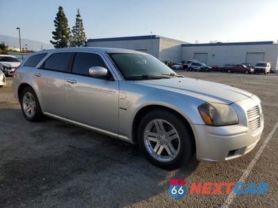 Czwarte zdjęcie samochodu z boku: 2005 DODGE MAGNUM R/T VIN:2D8GV58235H652733 - miniatura