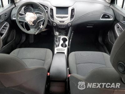 Zdjęcie 8 z 14 samochodu: 2018 CHEVROLET CRUZE LS VIN:1G1BC5SM8J7133930 - miniatura