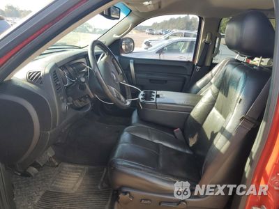 Zdjęcie 7 z 14 samochodu: 2013 CHEVROLET SILVERADO K1500 LT VIN:3GCPKSE75DG381355 - miniatura