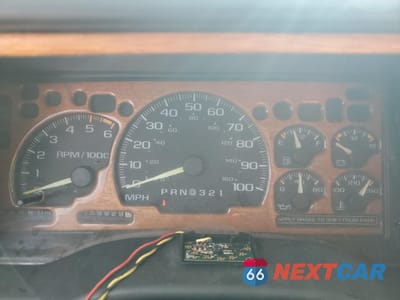 Zdjęcie 9 z 16 samochodu: 1996 GMC SUBURBAN K1500 VIN:1GDFK16R3TJ749952 - miniatura