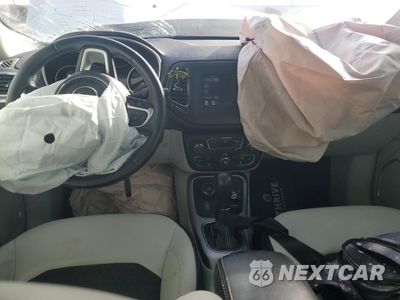 Zdjęcie 8 z 13 samochodu: 2019 JEEP COMPASS LATITUDE VIN:3C4NJDBBXKT761018 - miniatura