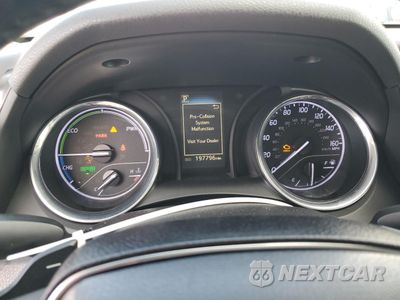 Zdjęcie 9 z 13 samochodu: 2019 TOYOTA CAMRY HYBRID VIN:4T1B21HK7KU514689 - miniatura
