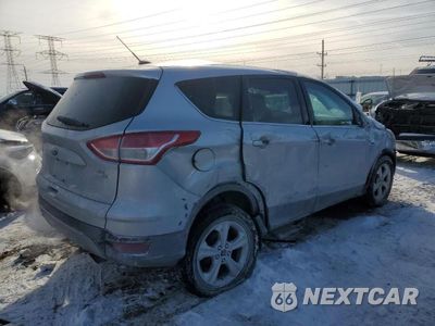 Trzecie zdjęcie samochodu z tyłu: 2016 FORD ESCAPE SE VIN:1FMCU9G94GUB25284 - miniatura