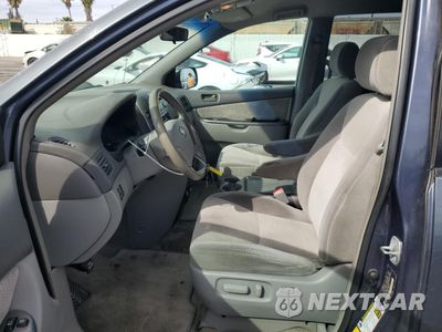 Zdjęcie 7 z 13 samochodu: 2008 TOYOTA SIENNA CE VIN:5TDZK23C58S112000 - miniatura