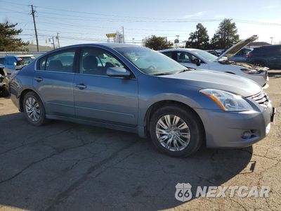 Czwarte zdjęcie samochodu z boku: 2012 NISSAN ALTIMA BASE VIN:1N4AL2AP1CN419619 - miniatura