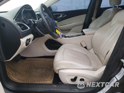 Zdjęcie 7 z 14 samochodu: 2015 CHRYSLER 200 C VIN:1C3CCCCB2FN544387 - miniatura