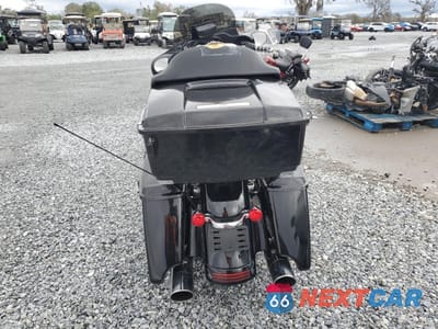 Czwarte zdjęcie samochodu z boku: 2010 HARLEY-DAVIDSON FLHX VIN:1HD1KB41XAB674688 - miniatura