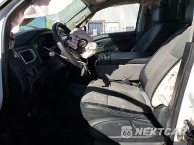 Zdjęcie 7 z 14 samochodu: 2017 NISSAN TITAN S VIN:1N6AA1R8XHN563763 - miniatura