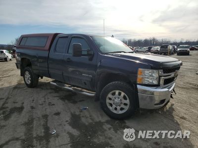 Czwarte zdjęcie samochodu z boku: 2011 CHEVROLET SILVERADO K2500 HEAVY DUTY LT VIN:1GC2KXCG1BZ136933 - miniatura