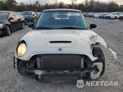 Piąte zdjęcie samochodu w środku: 2011 MINI COOPER S VIN:WMWSV3C59BTY22037 - miniatura