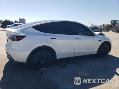 Trzecie zdjęcie samochodu z tyłu: 2023 TESLA MODEL Y VIN:7SAYGAEE0PF686760 - miniatura