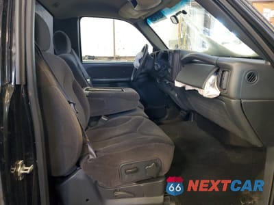 Zdjęcie 10 z 13 samochodu: 2000 GMC NEW SIERRA C1500 VIN:1GTEC14T7YZ242573 - miniatura