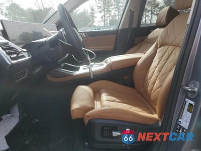 Zdjęcie 7 z 13 samochodu: 2024 BMW X7 XDRIVE40I VIN:5UX23EM06R9V63276 - miniatura