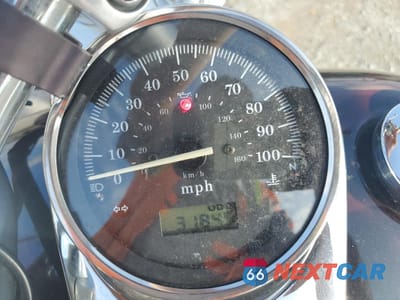 Zdjęcie 7 z 10 samochodu: 2005 HONDA VT750 C VIN:JH2RC440X5M800862 - miniatura