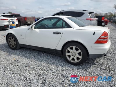Drugie zdjęcie samochodu z przodu: 1998 MERCEDES-BENZ SLK 230 KOMPRESSOR VIN:WDBKK47FXWF037419 - miniatura