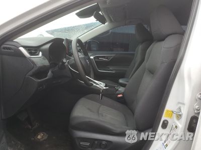Zdjęcie 7 z 16 samochodu: 2021 TOYOTA RAV4 XLE VIN:2T3P1RFV2MW204044 - miniatura