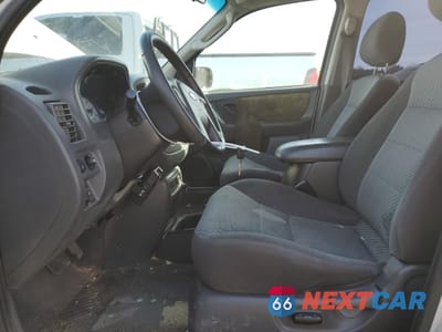 Zdjęcie 7 z 14 samochodu: 2003 FORD ESCAPE XLT VIN:1FMYU03153KC15034 - miniatura