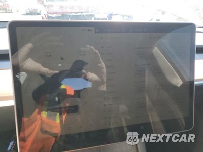 Zdjęcie 9 z 14 samochodu: 2024 TESLA MODEL Y VIN:7SAYGAEE3RF079352 - miniatura