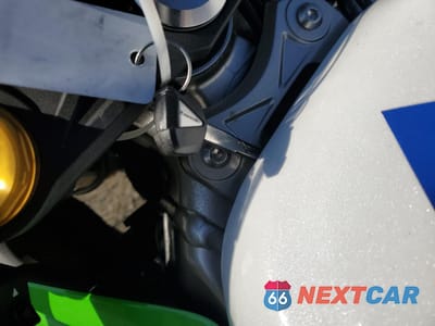 Zdjęcie 8 z 10 samochodu: 2024 KAWASAKI ZX636 K VIN:JKBZXJJ19RA003413 - miniatura