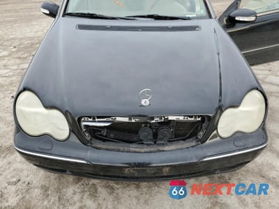 Zdjęcie 11 z 12 samochodu: 2003 MERCEDES-BENZ C 240 VIN:WDBRF61J33A412345 - miniatura