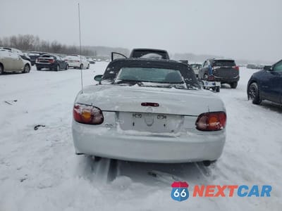 Zdjęcie 6 z 14 samochodu: 1999 MAZDA MX-5 MIATA VIN:JM1NB3531X0115463 - miniatura