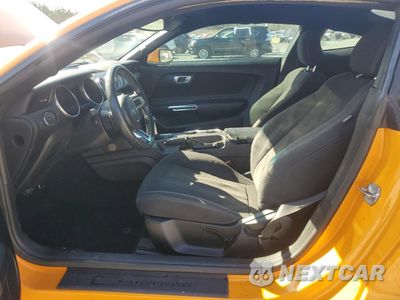 Zdjęcie 7 z 12 samochodu: 2019 FORD MUSTANG VIN:1FA6P8TH7K5168378 - miniatura