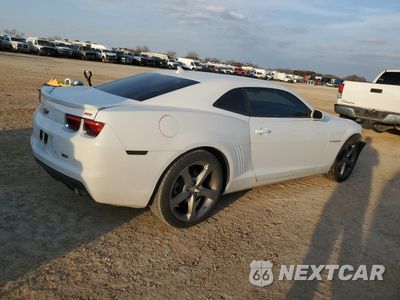 Trzecie zdjęcie samochodu z tyłu: 2013 CHEVROLET CAMARO LT VIN:2G1FB1E38D9143814 - miniatura