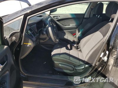 Zdjęcie 7 z 12 samochodu: 2016 KIA FORTE LX VIN:KNAFX4A6XG5563678 - miniatura