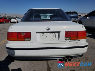 Zdjęcie 6 z 11 samochodu: 1992 HONDA ACCORD LX VIN:1HGCB7651NA134926 - miniatura