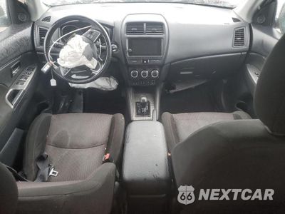 Zdjęcie 8 z 14 samochodu: 2019 MITSUBISHI OUTLANDER SPORT SE VIN:JA4AP4AUXKU012591 - miniatura