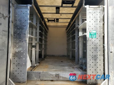 Zdjęcie 10 z 13 samochodu: 2015 ISUZU NPR VIN:54DB4W1B4FS806688 - miniatura