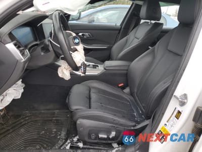 Zdjęcie 7 z 12 samochodu: 2022 BMW M340XI VIN:WBA5U9C02NFM31354 - miniatura