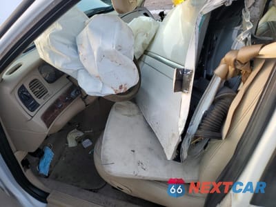 Zdjęcie 7 z 12 samochodu: 2006 MERCURY GRAND MARQUIS LS VIN:2MEFM75W66X626343 - miniatura