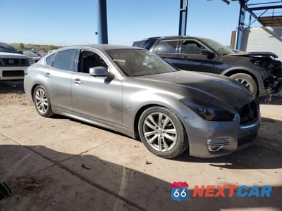 Czwarte zdjęcie samochodu z boku: 2015 INFINITI Q70 3.7 VIN:JN1BY1AP6FM541237 - miniatura