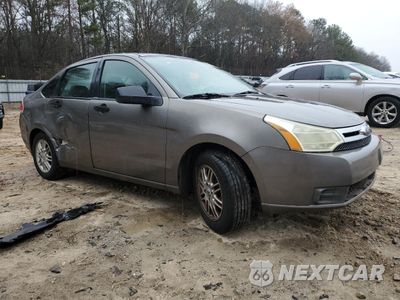 Czwarte zdjęcie samochodu z boku: 2009 FORD FOCUS SE VIN:1FAHP35N79W121645 - miniatura