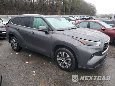 Czwarte zdjęcie samochodu z boku: 2023 TOYOTA HIGHLANDER HYBRID XLE VIN:5TDKARAH7PS023362 - miniatura