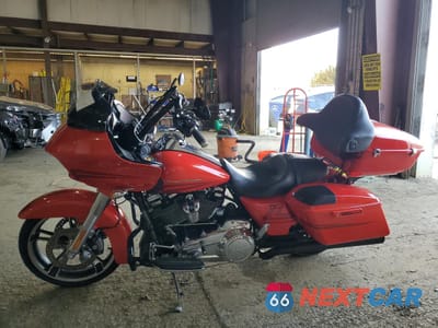 Trzecie zdjęcie samochodu z tyłu: 2017 HARLEY-DAVIDSON FLTRXS ROAD GLIDE SPECIAL VIN:1HD1KTC12HB644473 - miniatura