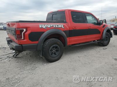 Trzecie zdjęcie samochodu z tyłu: 2018 FORD F150 RAPTOR VIN:1FTFW1RG6JFD04236 - miniatura