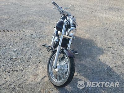 Drugie zdjęcie samochodu z przodu: 2005 HONDA VT750 C VIN:JH2RC440X5M800862 - miniatura