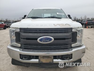Piąte zdjęcie samochodu w środku: 2018 FORD F250 SUPER DUTY VIN:1FT7W2BT7JEC39355 - miniatura