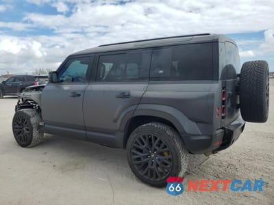 Drugie zdjęcie samochodu z przodu: 2023 LAND ROVER DEFENDER 110 S VIN:SALEJ7EX4P2241794 - miniatura