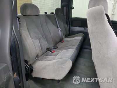 Zdjęcie 11 z 14 samochodu: 2006 CHEVROLET SILVERADO K2500 HEAVY DUTY VIN:1GCHK29U86E179799 - miniatura