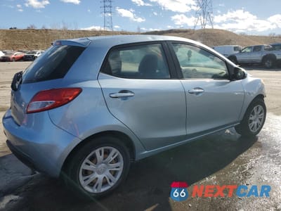 Trzecie zdjęcie samochodu z tyłu: 2013 MAZDA MAZDA2 VIN:JM1DE1KY1D0166531 - miniatura